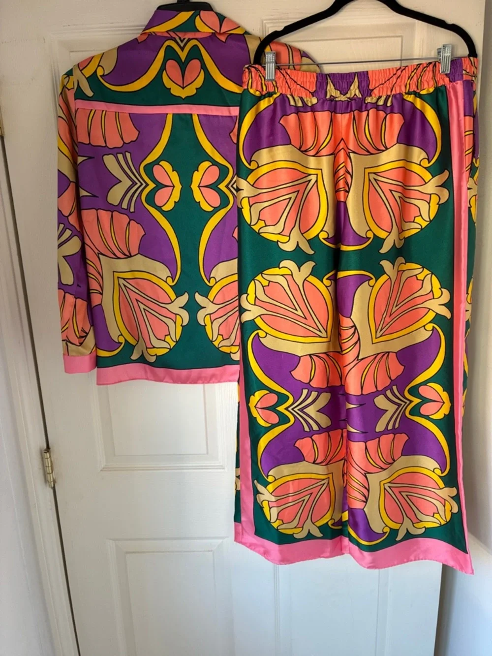 Zara-Vibrant boho Floral Two-Piece Set in Pink, Purple & Green - Picture 3 of 5